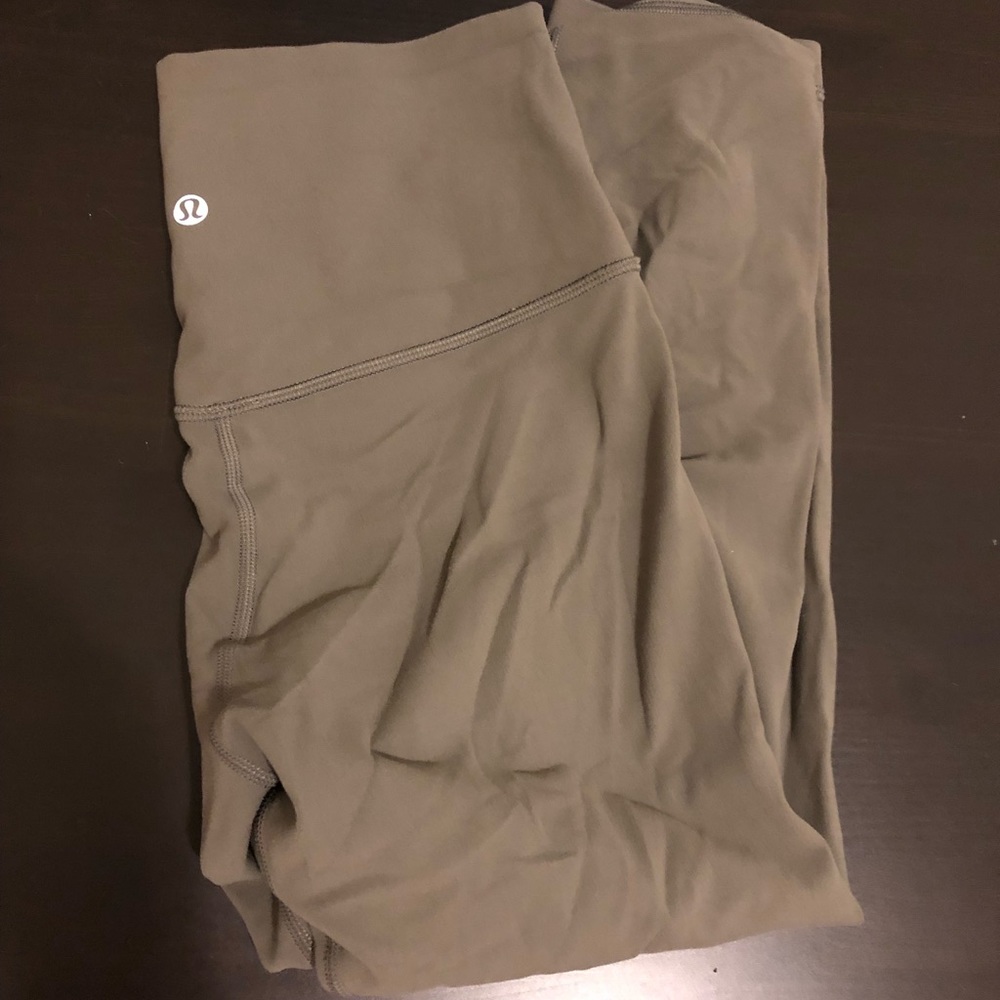❤️ Lululemon aligns crops